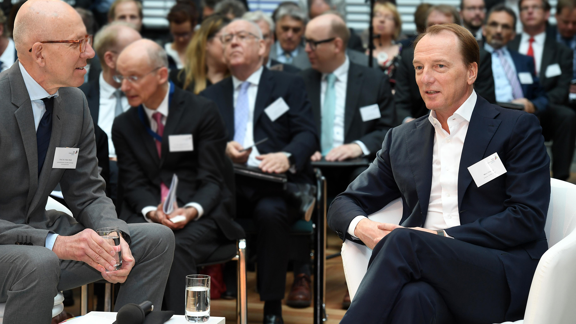 Marc Elsberg auf dem Forschungsgipfel 2018 (Foto: David Ausserhofer) Marc Elsberg auf dem Forschungsgipfel 2018 (Foto: David Ausserhofer)