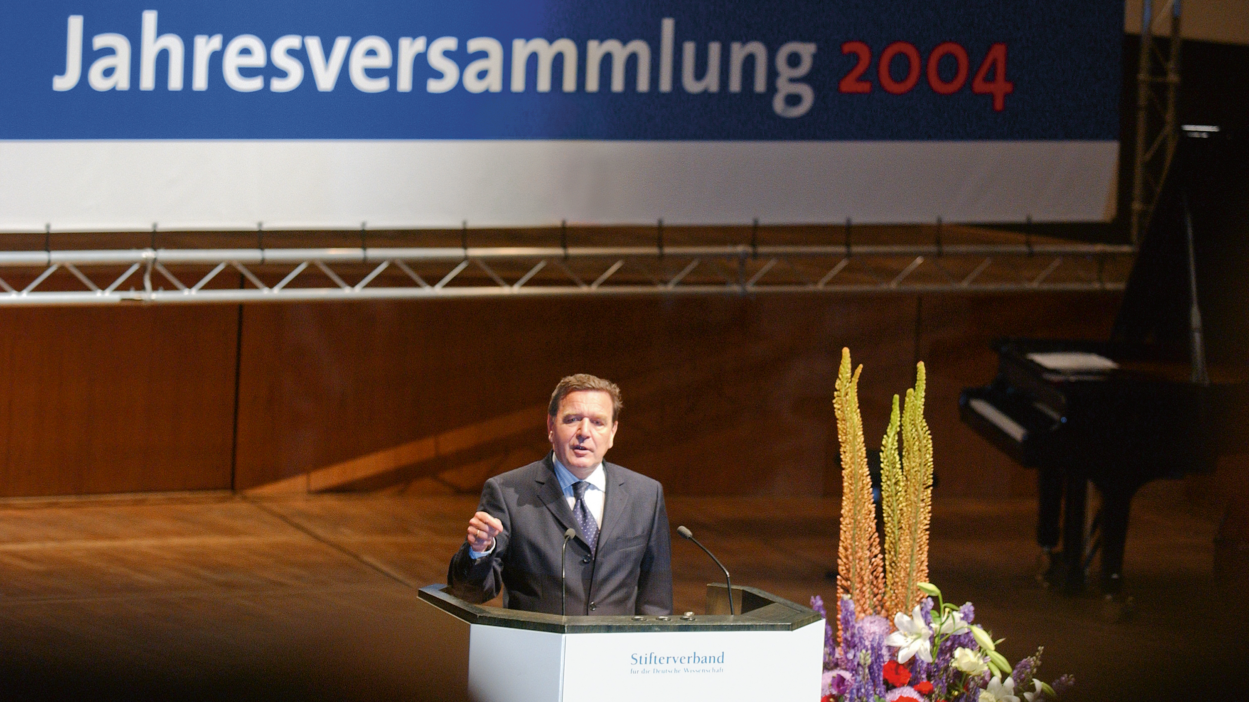 Gerhard Schröder (Foto: David Ausserhofer) Gerhard Schröder (Foto: David Ausserhofer)