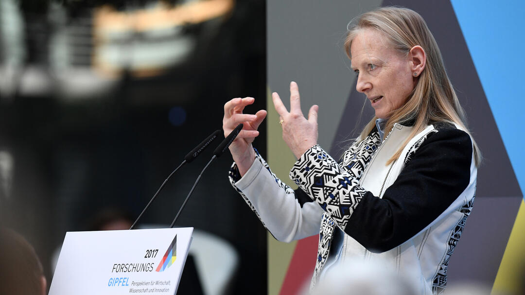 Birgitta Wolff, Präsidentin der Goethe-Universität Frankfurt, auf dem Forschungsgipfel 2017 (Foto: David Ausserhofer) Birgitta Wolff, Präsidentin der Goethe-Universität Frankfurt, auf dem Forschungsgipfel 2017 (Foto: David Ausserhofer)