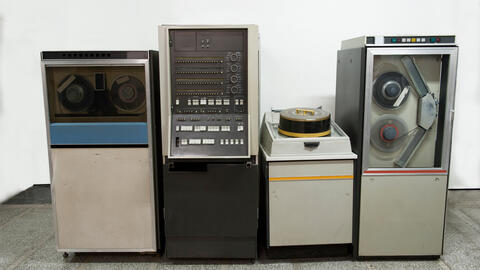Historische Supercomputer (Foto: iStock/baranozdemir) Historische Supercomputer