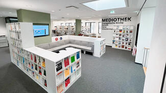 Selbstlernzentrum in der Bibliothek (Foto: Evangelische Hochschule Rheinland-Westfalen-Lippe)