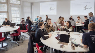 Scale-up-Raum an der Technischen Hochschule Rosenheim (Foto: Lisa Lanzinger/TH Rosenheim)